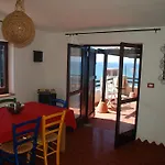 Villa Alabe - Waterfront Apartments In Bosa Porto Alabe Lägenhet
