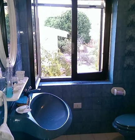Villa Alabe - Waterfront Apartments In Bosa Porto Alabe Apartment *