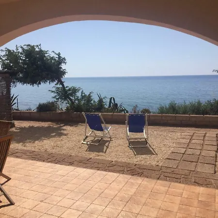 Villa Alabe - Waterfront Apartments In Bosa Porto Alabe