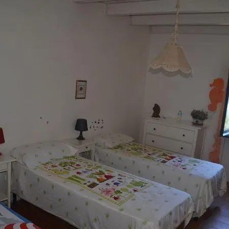 Villa Alabe - Waterfront Apartments In Bosa Porto Alabe