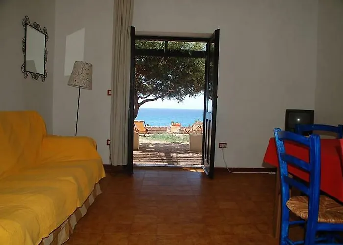 Alabe - Waterfront In Bosa * Porto Alabe